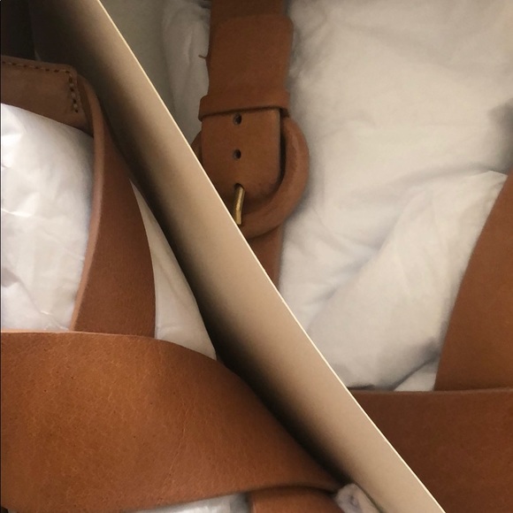 Vince Morris Strappy Flat Sandal - Picture 12 of 14